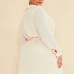 Plus Robe Chemise Texturée Taupe à Nouer Sur La Taille -Promos Jupe Éthérée Boutique 00336e35f18151e482d608b7a1be9b2d03c8477e cnc7364 2