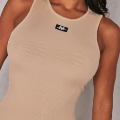 PRETTYLITTLETHING Shape Mini Robe Côtelée Gris Pierre à Dos Nageur -Promos Jupe Éthérée Boutique 026fe9897c731ad9913c3144d541aea915508cec cnd2633 4