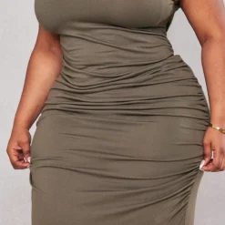 Plus Robe Longue Kaki Mousse à épaulettes Froncée Sur Le Côté 8 Plus Robe Longue Kaki Mousse à épaulettes Froncée Sur Le Côté -Promos Jupe Éthérée Boutique 036a681f19abb4cfaf6a8dbab9406c3b83904970 cnc5216 4