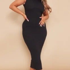 Shape Robe Mi-longue Côtelée Noire à Détail Sur Le Buste