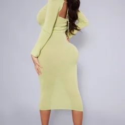 Shape Robe Mi-longue Sauge Kaki En Maille Tricot à Manches Longues Et Dos Tombant