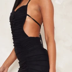 Tall Robe Longue Froncée En Mesh Noir -Promos Jupe Éthérée Boutique 06e67ba2acf2f30c8b4d9b5a8a2e13a6af9d1251 cnd7267 4