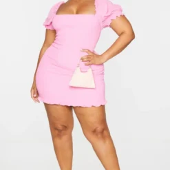 Plus Robe Moulante Froncée Rose à Manches Bouffantes