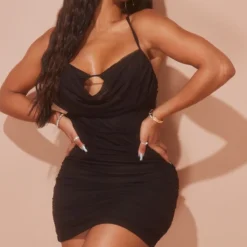 Shape Robe Moulante En Mesh Noir à Col Bénitier Et Fronces Détail Bralette