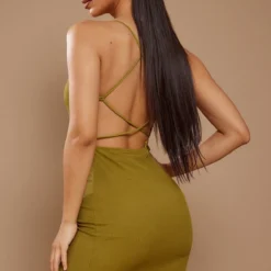 Petite Robe Moulante Côtelée Vert Olive Lacée Dans Le Dos -Promos Jupe Éthérée Boutique 10efa52aa69e37c90f36aa99ef49a8909124782b cnd4339 2