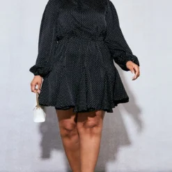 Plus Robe Droite Noire Imprimé Pois à Ourlet Plissé -Promos Jupe Éthérée Boutique 15577a674703601539fb6732ecab4d185b3b8cbf cnd4902 3