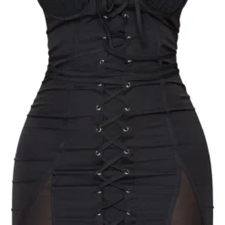 Shape Robe Moulante Noire à Détail Bonnets Et Lacets -Promos Jupe Éthérée Boutique 16940455687b39ce36ec2466fe8519817d66a00e cmt5641 6