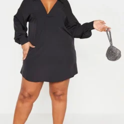 Plus Robe Chemise Droite Noire à Col En V -Promos Jupe Éthérée Boutique 180158ddfac9b0ddecf80445d208b4ae5e2c4aa1 cmg0802 4