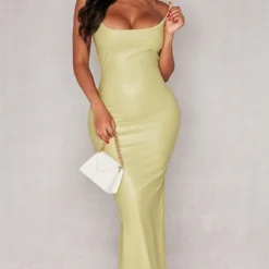 Shape Robe Mi-longue En Similicuir Vert Olive à Brelettes