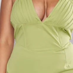 Plus Robe Mi-longue Vert Olive à Buste Plissé -Promos Jupe Éthérée Boutique 1c258166b44b133f8a4876edb6024b590ea17211 cnc7299 4