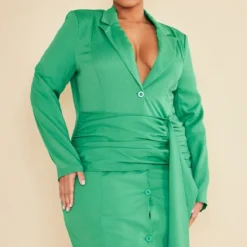 Plus Robe Blazer Plissée Verte Drapée Devant -Promos Jupe Éthérée Boutique 1dde5b1a5b3411b8bb3a633180b78deafb72aae2 cnc9643 3