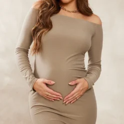 Maternité Robe De Grossesse Mi-longue Douce Taupe à épaules Dénudées 8 Maternité Robe De Grossesse Mi-longue Douce Taupe à épaules Dénudées -Promos Jupe Éthérée Boutique 20a10dd0e97bacaf6d412cae4c0f8988e4b08de9 cnd7228 4