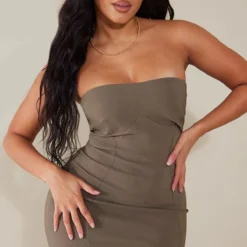 Shape Robe Moulante Tissée Stretch Kaki à Armatures Et Détail Coutures -Promos Jupe Éthérée Boutique 213cf9c68cd57f2e1cf6b98bb017b46f2963dee3 cnc1793 3