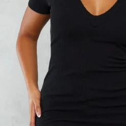 Shape Robe Moulante Côtelée Crêpée Noire à Manches Courtes Et Col 8 Shape Robe Moulante Côtelée Crêpée Noire à Manches Courtes Et Col -Promos Jupe Éthérée Boutique 22f4a62f6996dfba9c91beddc0b052ba17b69848 cnb3285 4