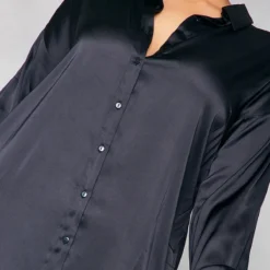 Plus Robe Chemise Longue Noire Satinée -Promos Jupe Éthérée Boutique 2406157ba5f4b6434a6e409df2e4802d266c37cf cnb4238 4