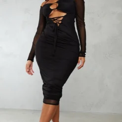 Shape Robe Longue Noire En Mesh Froncé à Col Bardot Et Manches évasées