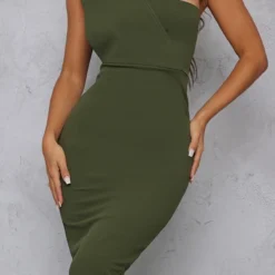 Petite Robe Mi-longue Asymétrique Kaki à épaule Drapée -Promos Jupe Éthérée Boutique 2c46a35e9b3bb8b0351b9c11594a06e269262dc1 cnb9859 4