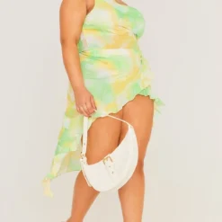 Plus Robe Mi-longue Verte Imprimé Abstrait à Volants -Promos Jupe Éthérée Boutique 2c579efc1e496376f292cde33b0046b7bc919a65 cne4168 3