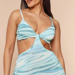 Shape Robe Longue Moulante Texturée Imprimée Bleue à Découpes 8 Shape Robe Longue Moulante Texturée Imprimée Bleue à Découpes -Promos Jupe Éthérée Boutique 3061b38583915f307c7fbbb5ee940b696d4d8a3f cne0524 4