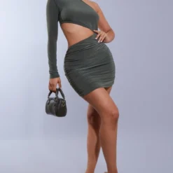 Petite Robe Très Moulante Froncée Vert Olive Asymétrique Découpée à La Taille 7 Petite Robe Très Moulante Froncée Vert Olive Asymétrique Découpée à La Taille -Promos Jupe Éthérée Boutique 31195d0634d060cf7232786b28ae0418a18f9ef7 cnd4335 3