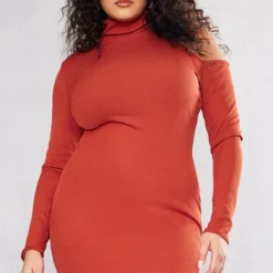 Plus Robe Côtelée Argile Manches Longues à Col Montant Et Découpes