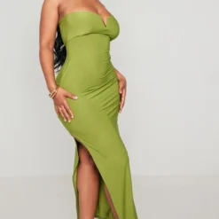 Shape Robe Moulante Mi-longue Vert Olive à Barre En V -Promos Jupe Éthérée Boutique 348d333c214bd08172ff5ed66883a0fe496d9e25 cne0489 3