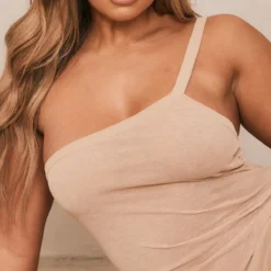 Shape Mini Robe En Mesh Transparent Camel à Bretelle Asymétrique -Promos Jupe Éthérée Boutique 37a968fc9a6f1bf72fb95aaef531d4b13ca54b01 cnd7465 4