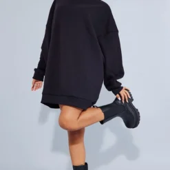 Petite Robe Pull Oversize Noire -Promos Jupe Éthérée Boutique 414fc7f898e968a9243f4e4a70536dc0bd84f9e0 cnb2869 3