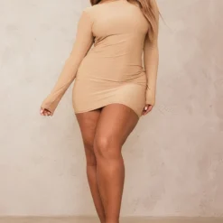 PRETTYLITTLETHING Shape Robe Très Moulante Gris Pierre à Dos Arrondi 7 PRETTYLITTLETHING Shape Robe Très Moulante Gris Pierre à Dos Arrondi -Promos Jupe Éthérée Boutique 41b24ad08808a6b8b0785ba3ab417ff68c2b5008 cnd6479 3