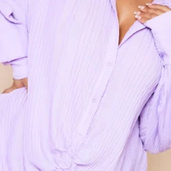 Plus Robe Chemise Texturée Lilas à Détail Drapé Et Manches Longues -Promos Jupe Éthérée Boutique 49cb8a95eccca94d1325b6a817894fe1b8635062 cne0685 4