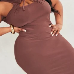 Plus Robe Mi-longue Moulante Chocolat Froncée -Promos Jupe Éthérée Boutique 4f2e8879b509b1175f007742950caab695de2e98 cnd5073 4