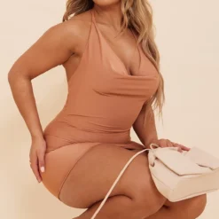 Shape Mini Robe Douce Argile à Décolleté Très Plongeant 7 Shape Mini Robe Douce Argile à Décolleté Très Plongeant -Promos Jupe Éthérée Boutique 524ed05fa2e367783727cd5acb24d92da41b1732 cnd7471 3