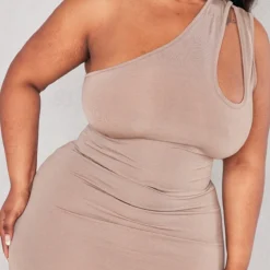 Plus Robe Asymétrique Mi-longue Taupe à Découpes -Promos Jupe Éthérée Boutique 575403b1054659029cb16ff8cea715a749af96df cnd2476 4