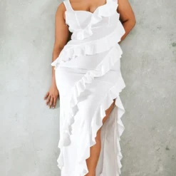 Plus Robe Longue Satinée Blanche à étages