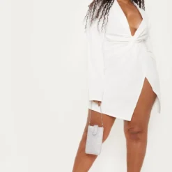 Plus Robe Chemise Blanche Torsadée Devant -Promos Jupe Éthérée Boutique 5b14861f11f19837c486436921b750312e4ef90c cma6640 4