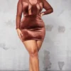 Plus Robe Moulante En Velours Chocolat à Parties En Mesh Et Manches Longues