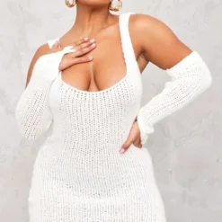 Shape Robe Moulante Crème En Maille Tricot à Col Carré Et épaules Dénudées