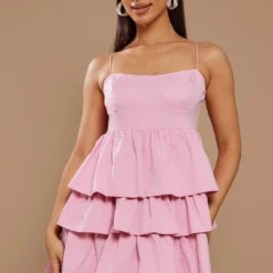 Petite Mini Robe Volantée Rose Bonbon à Parties Superposées -Promos Jupe Éthérée Boutique 6e2d730d40dcb89620f5508962d418ebd9645892 cnd0133 1