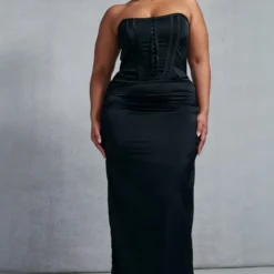Plus Robe Corset Longue Satinée Noire