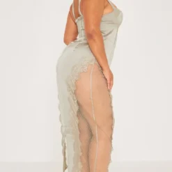 Plus Robe Longue Vert Sauge à Corset Et Parties En Dentelle