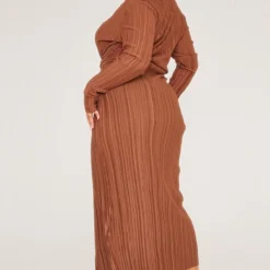 Plus Robe Longue Plissée Chocolat à Col Et Torsade 6 Plus Robe Longue Plissée Chocolat à Col Et Torsade -Promos Jupe Éthérée Boutique 7e856f4bee4dc365420fae2d1e9aef938eb918b4 cne5083 2