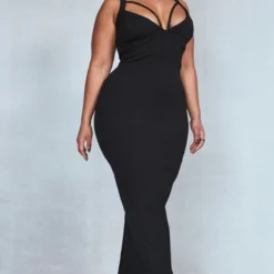 Plus Robe Longue Noire à Bretelles -Promos Jupe Éthérée Boutique 7f53e337e0df009afedef60afae1e3d3a8653031 cnb6946 3