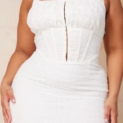 Plus Robe Mi-longue Style Corset Blanche En Broderie Anglaise 8 Plus Robe Mi-longue Style Corset Blanche En Broderie Anglaise -Promos Jupe Éthérée Boutique 80c135936338af2da2590b9239c82333d4d43965 cmw4107 5