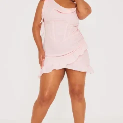 Plus Robe Moulante Rose Vif à Ourlet Volanté Et Fleur