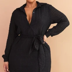 Plus Robe Chemise Texturée Noire à Nouer Sur La Taille