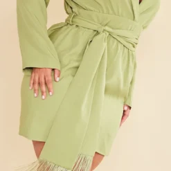 Plus Robe Portefeuille Vert Olive à Ceinture Frangée 8 Plus Robe Portefeuille Vert Olive à Ceinture Frangée -Promos Jupe Éthérée Boutique 8cf662271491bddbca0089d5f1099e170f4f7c72 cnc7346 4