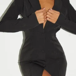 Tall Robe Blazer Noire à Manches Longues -Promos Jupe Éthérée Boutique 9243c3b72a8f3c26742f47bda8e563414014a7b8 cmt6713 5