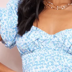 Petite Mini-robe Fleurie Bleu à Manches Bouffantes -Promos Jupe Éthérée Boutique 962ac823fd8e0b61157df300d07536dc9a601458 cne2101 4