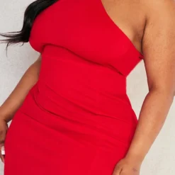 Plus Robe Longue Rouge à épaule Unique Et Fente Latérale -Promos Jupe Éthérée Boutique 9adfee06cf5466645b08d8ee7838f4ba01df8e40 cnd4964 4