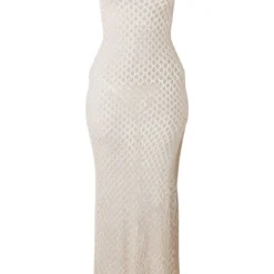 Tall Robe Longue En Maille Crochetée Crème à Dos Nu -Promos Jupe Éthérée Boutique 9bc12bfe0c8d0b415518d79e58719fc95786c995 cne2396 5